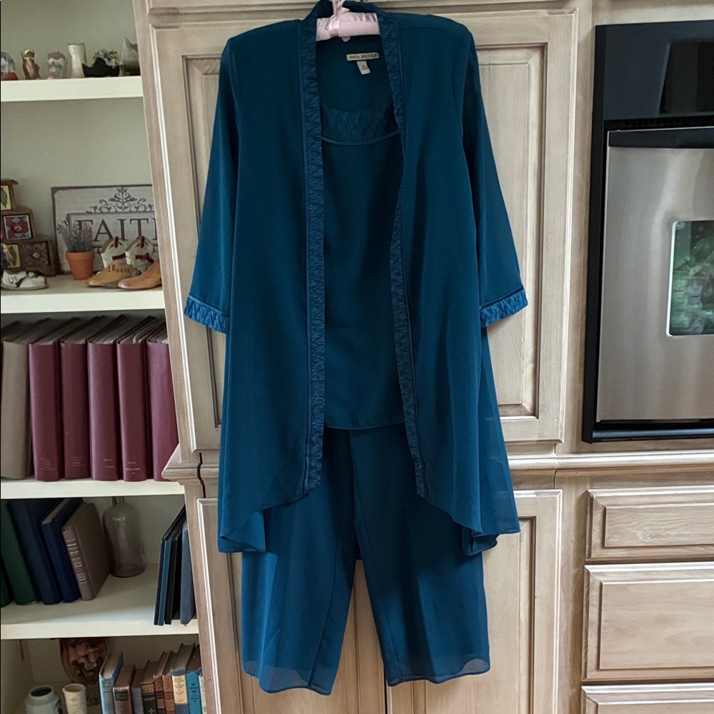 Maya Brooke sz 12 Teal Three-Piece Outfit